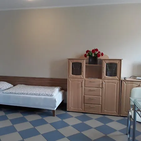 Gory Sowie - Na Parterze Z Parkingiem Apartmán Pieszyce