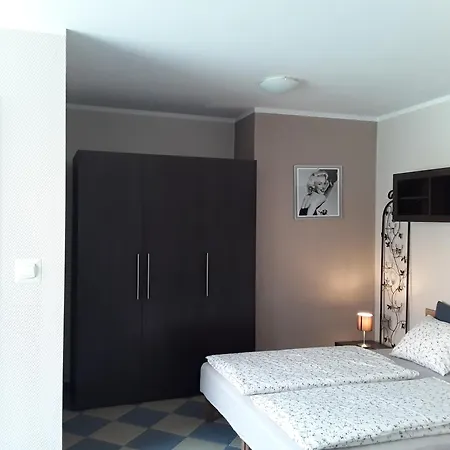 Gory Sowie - Na Parterze Z Parkingiem