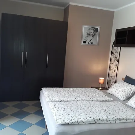 Gory Sowie - Na Parterze Z Parkingiem Pieszyce