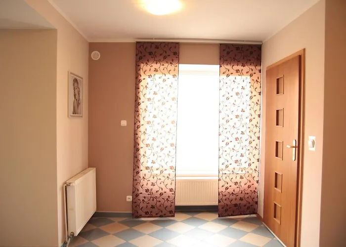 Gory Sowie - Na Parterze Z Parkingiem * Pieszyce